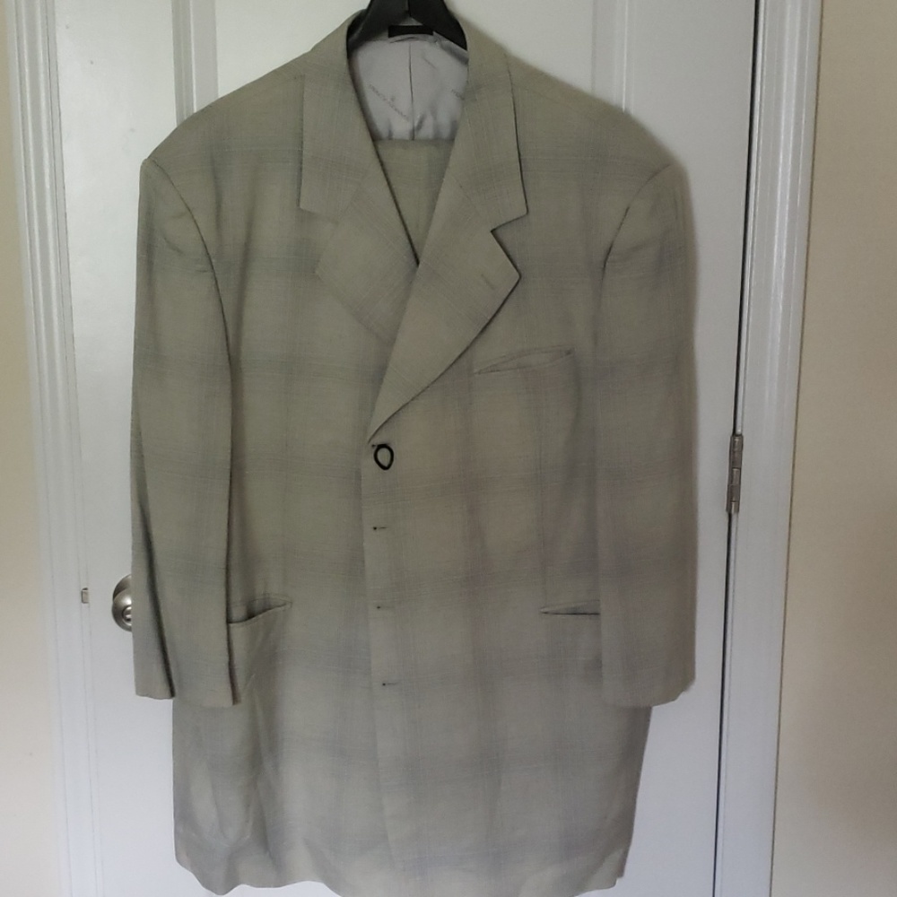 Suit